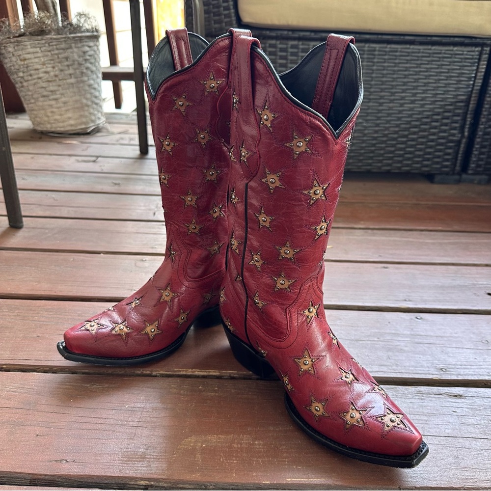 Red Star-Studded Cowboy Boots